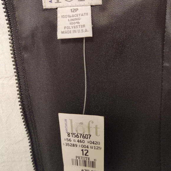 NWT LOFT METALLIC TOP. - Picture 9 of 9